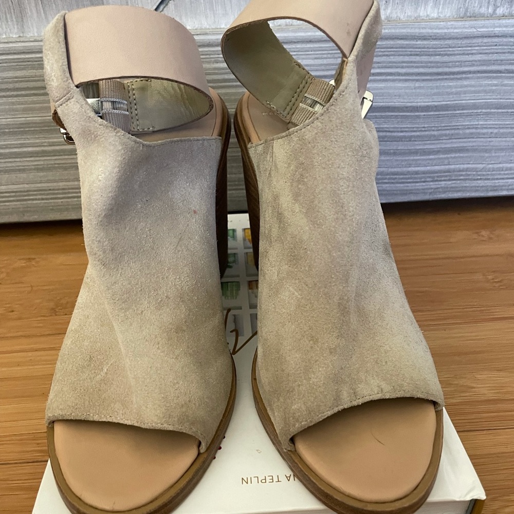 Marc Fisher Ml Vashi Ankle Strap Block Heels Taupe - image 3